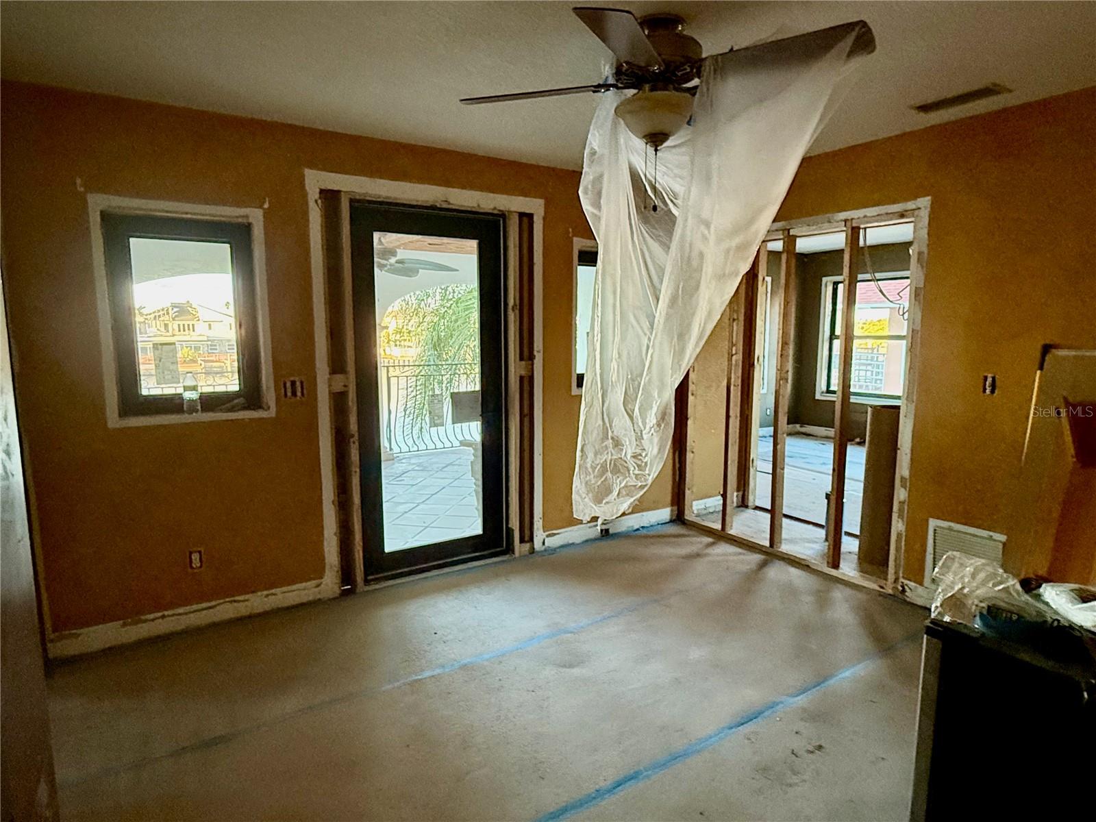 11320 6TH ST E, TREASURE ISLAND, FL, 33706