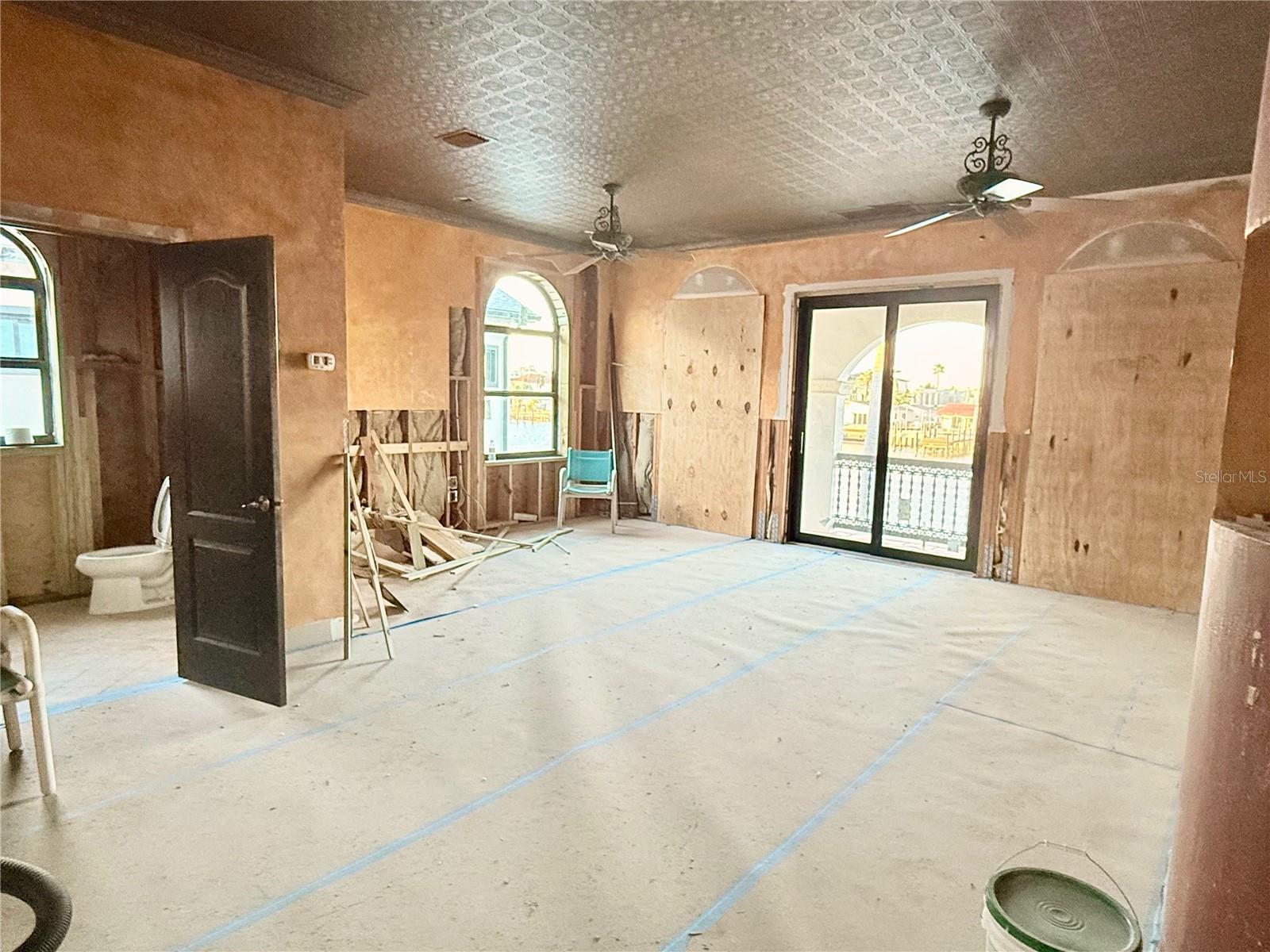 11320 6TH ST E, TREASURE ISLAND, FL, 33706