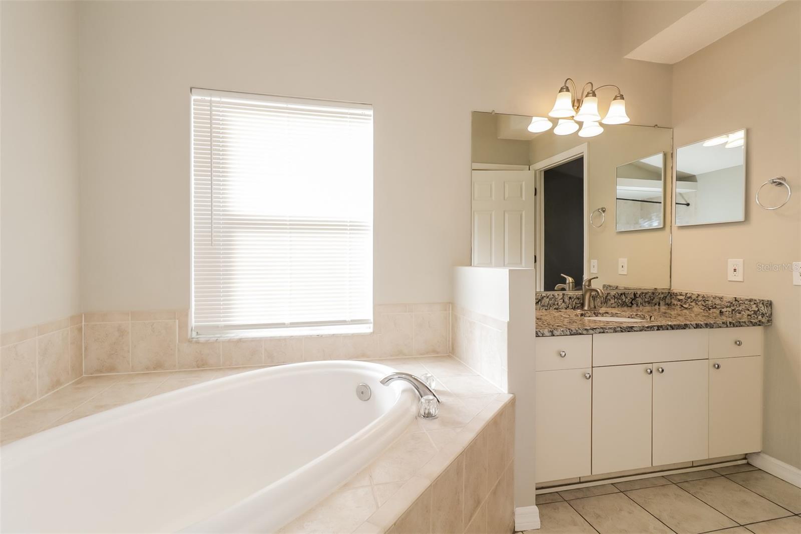 7141 SANDYWOOD CT, NEW PORT RICHEY, FL, 34654