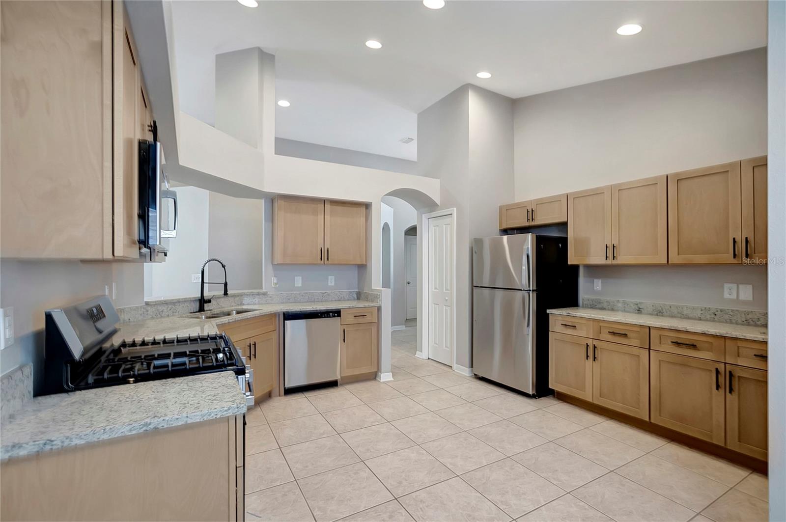 7603 WILTSHIRE PARK PL, APOLLO BEACH, FL, 33572