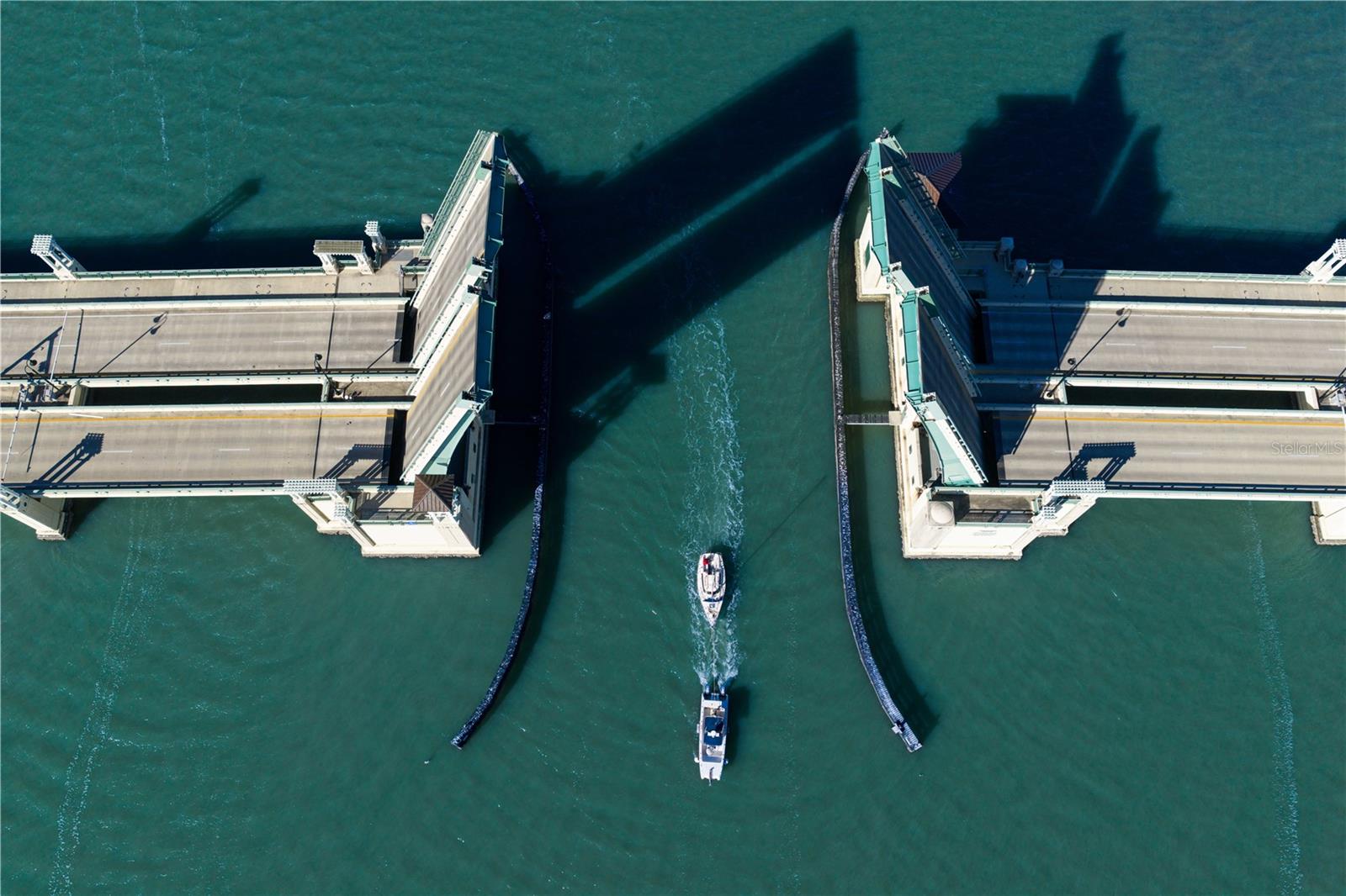 500 TREASURE ISLAND CSWY #704, TREASURE ISLAND, FL, 33706