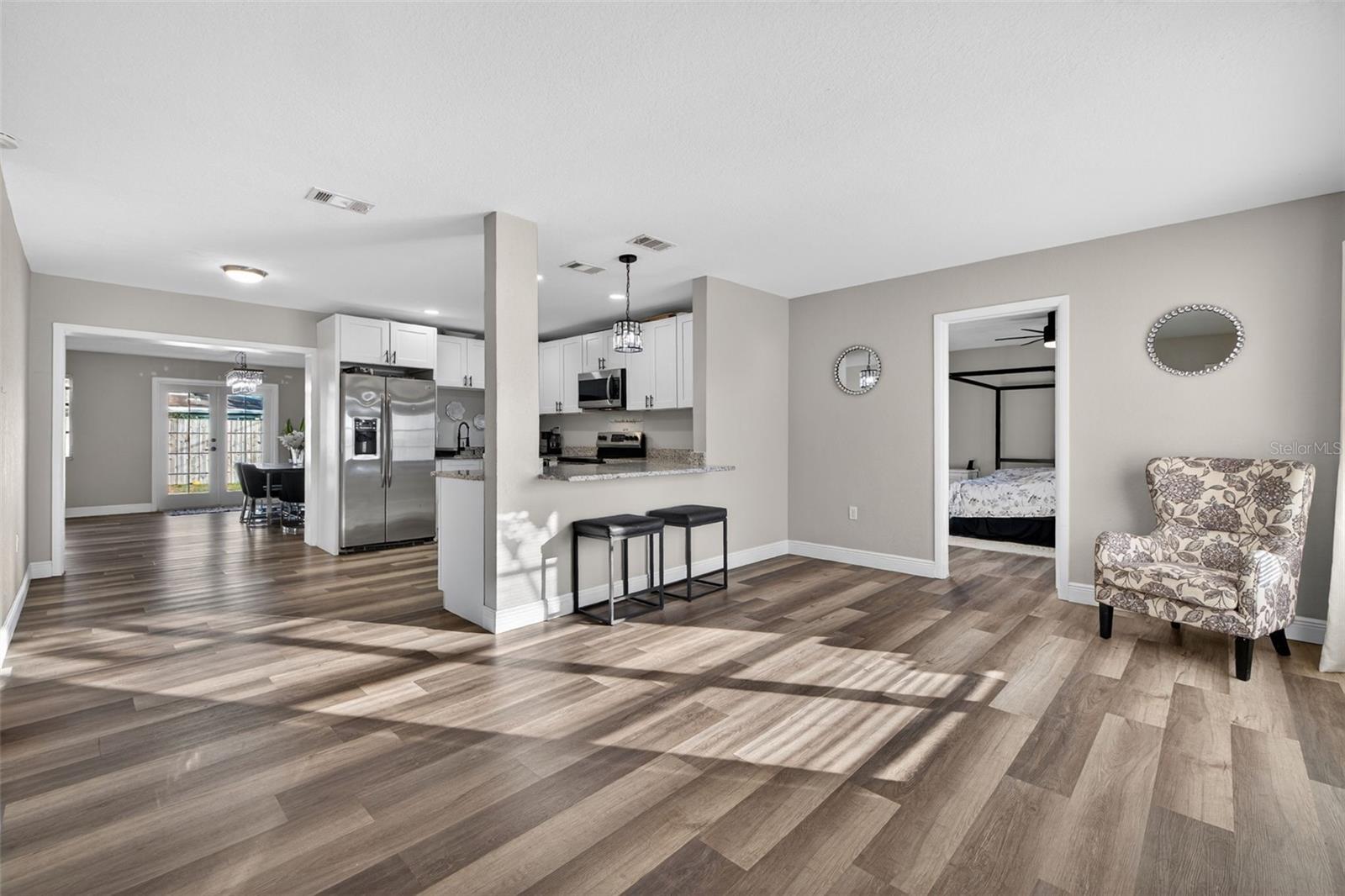 3301 70TH LN N, ST PETERSBURG, FL, 33710