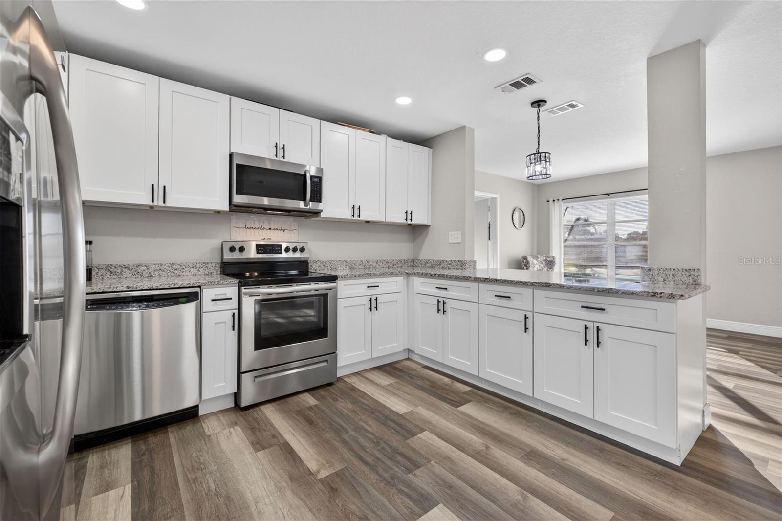 3301 70TH LN N, ST PETERSBURG, FL, 33710