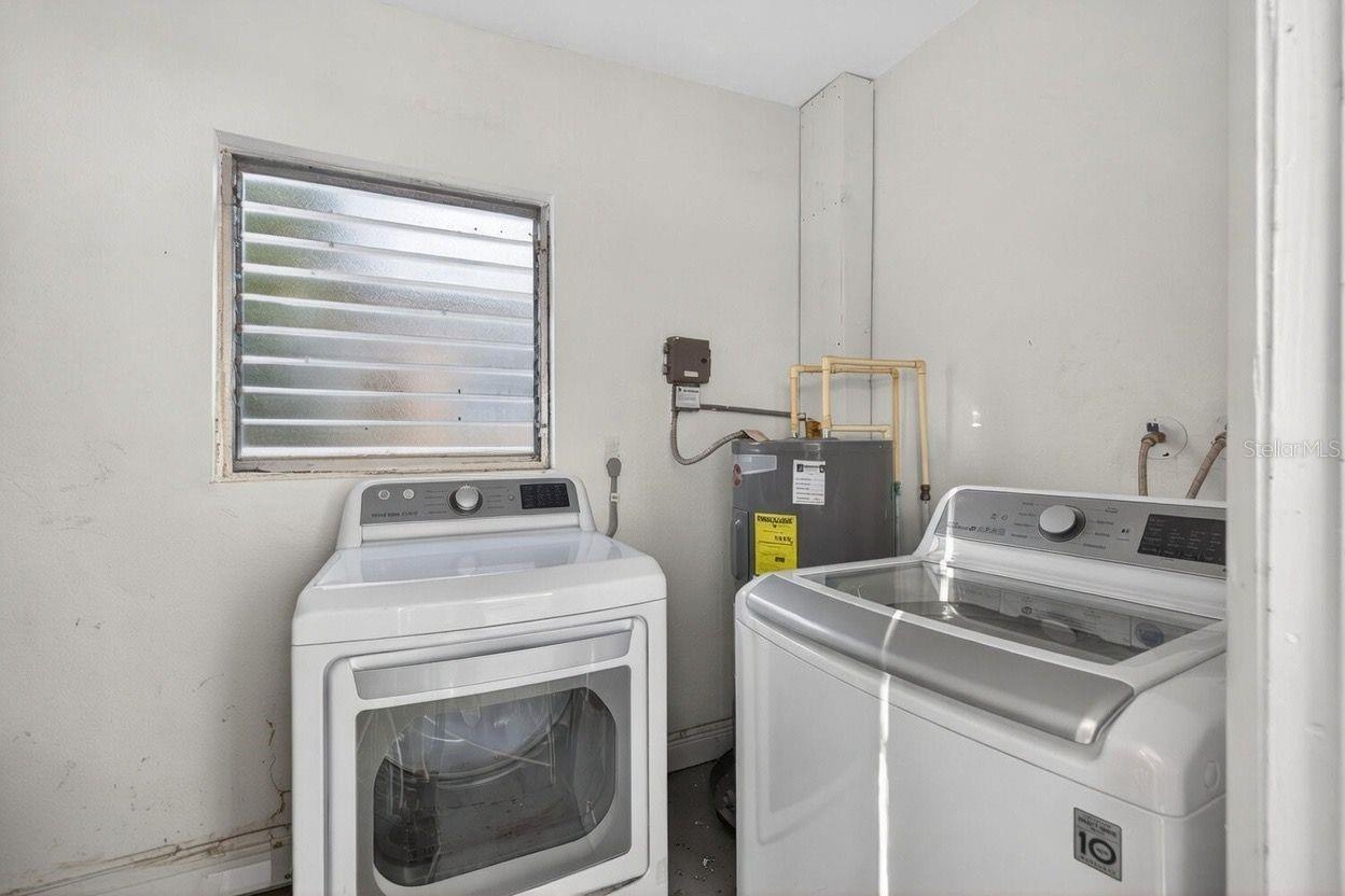 3301 70TH LN N, ST PETERSBURG, FL, 33710