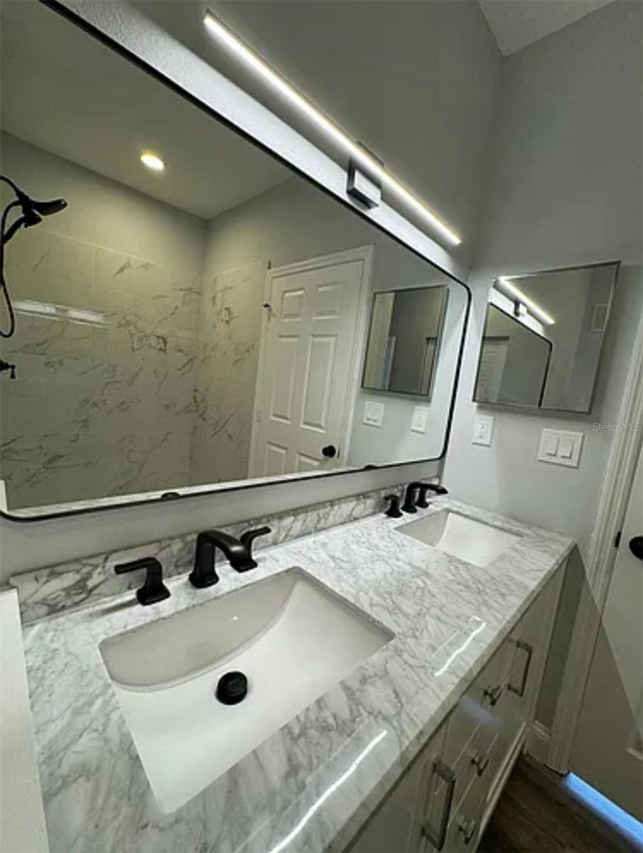 9820 LAKE CHASE ISLAND WAY #9820, TAMPA, FL, 33626