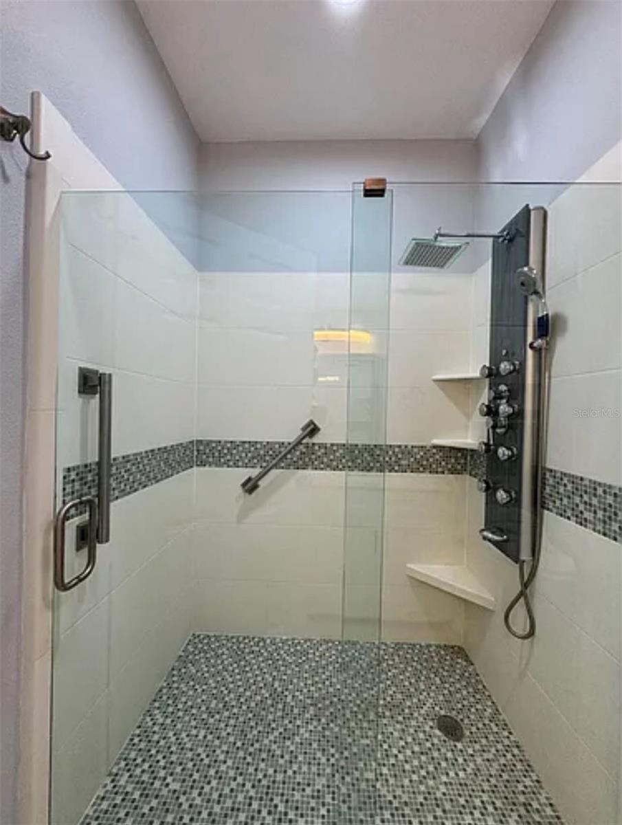 9402 LAKE CHASE ISLAND WAY #9402, TAMPA, FL, 33626