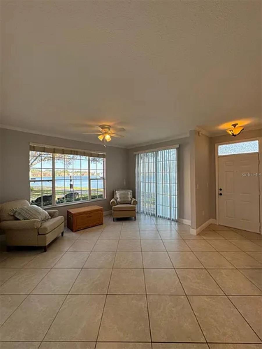 9402 LAKE CHASE ISLAND WAY #9402, TAMPA, FL, 33626