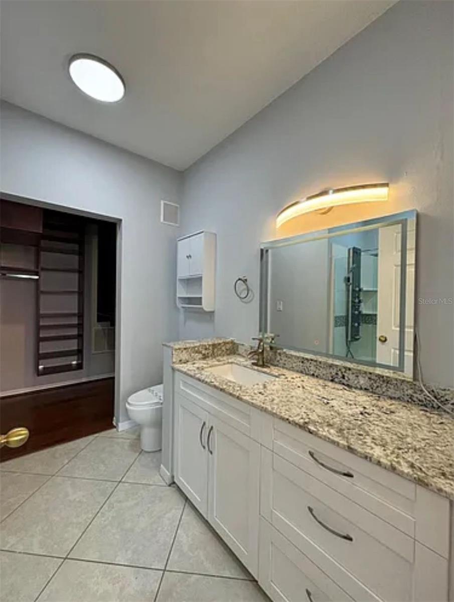 9402 LAKE CHASE ISLAND WAY #9402, TAMPA, FL, 33626