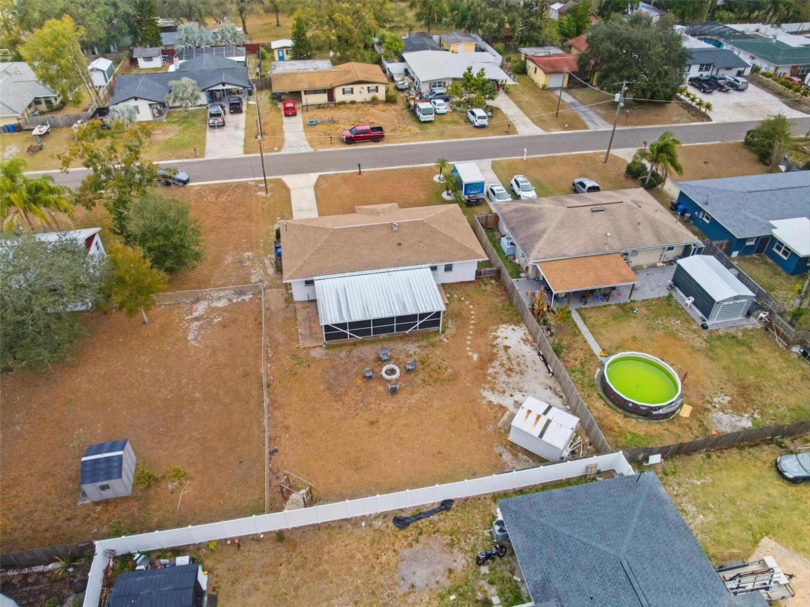 812 W 124TH AVE, TAMPA, FL, 33612