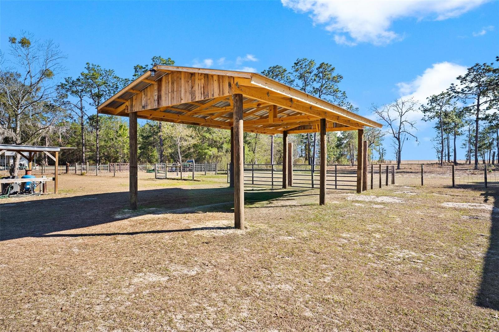 2495 COUNTY ROAD 245D, OXFORD, FL, 34484