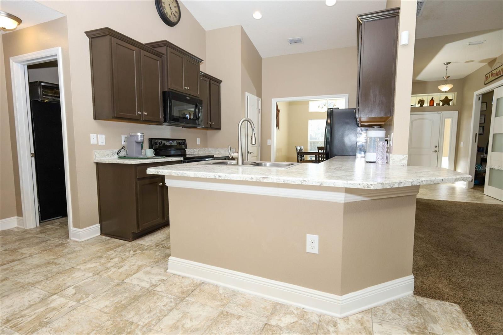 31631 BROADWATER AVE, LEESBURG, FL, 34748