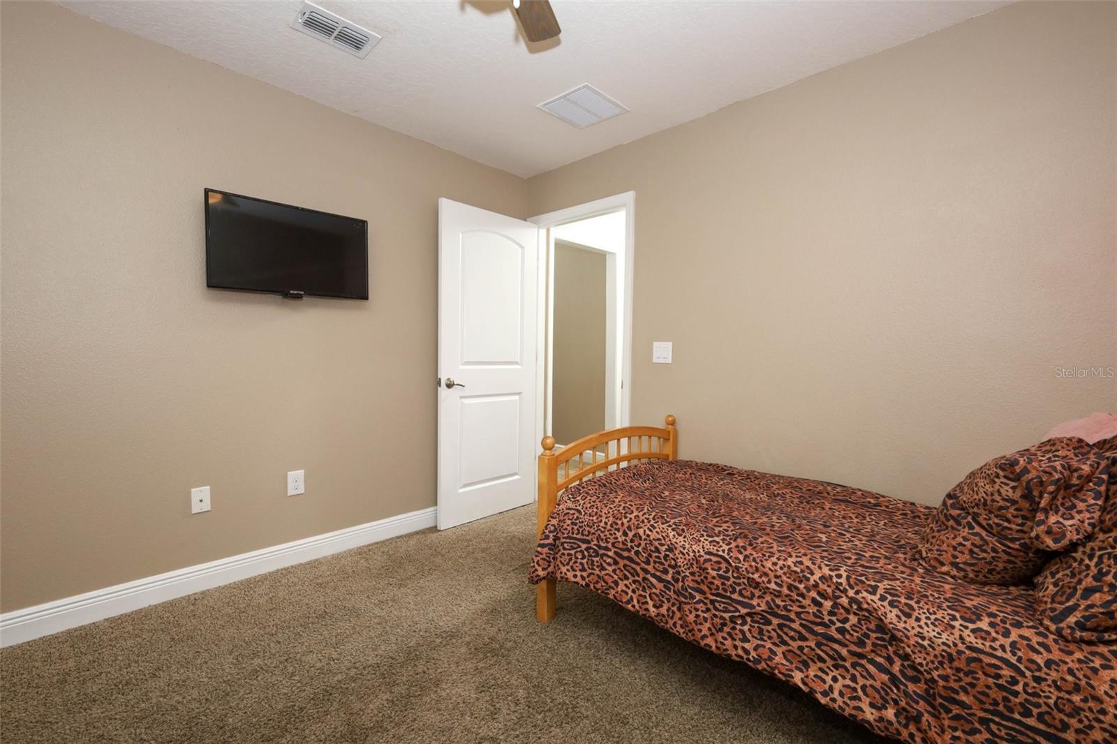 31631 BROADWATER AVE, LEESBURG, FL, 34748