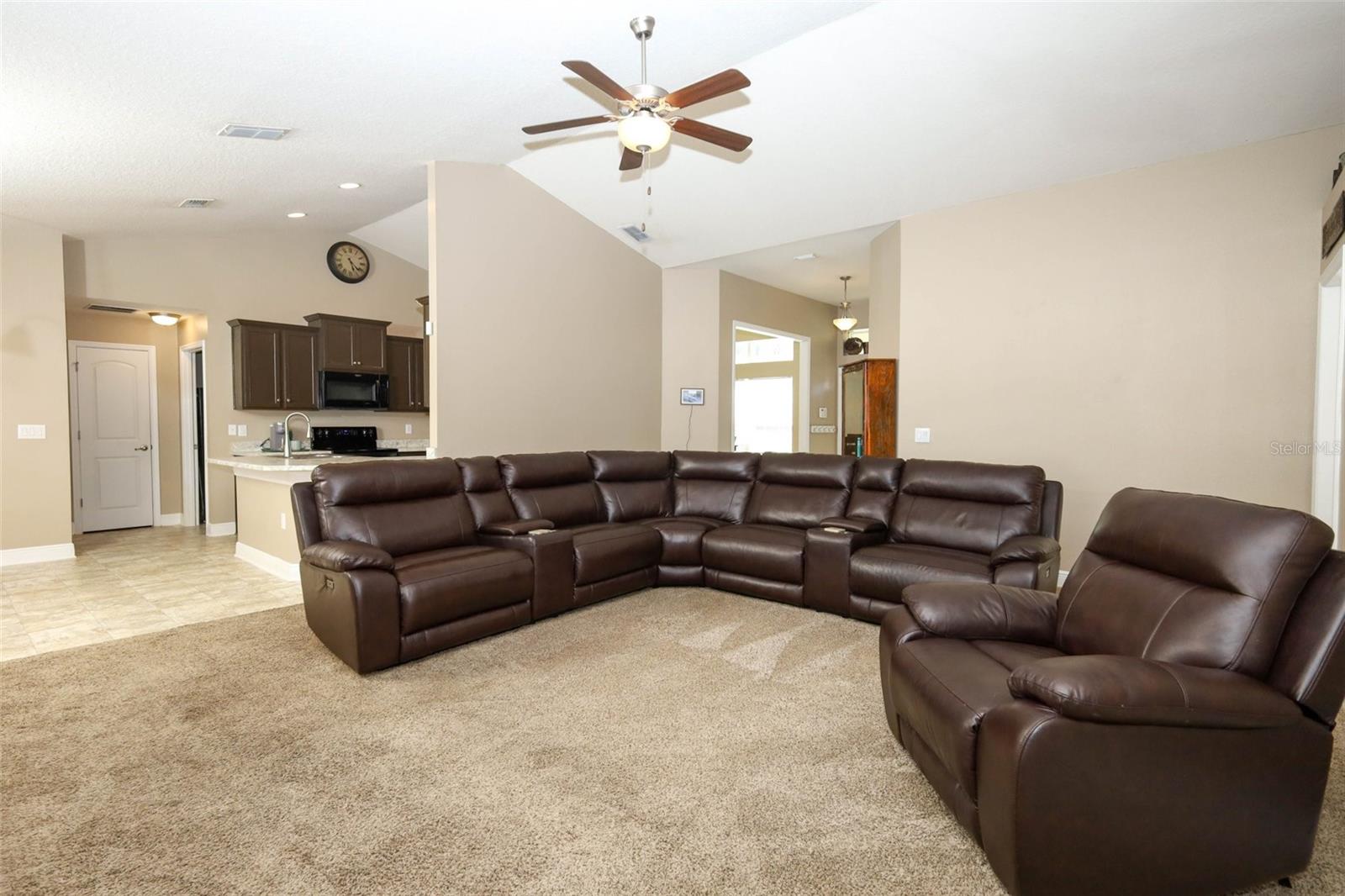 31631 BROADWATER AVE, LEESBURG, FL, 34748