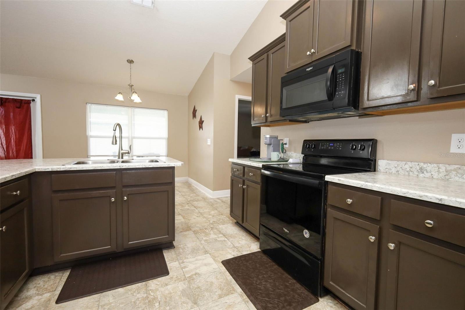 31631 BROADWATER AVE, LEESBURG, FL, 34748