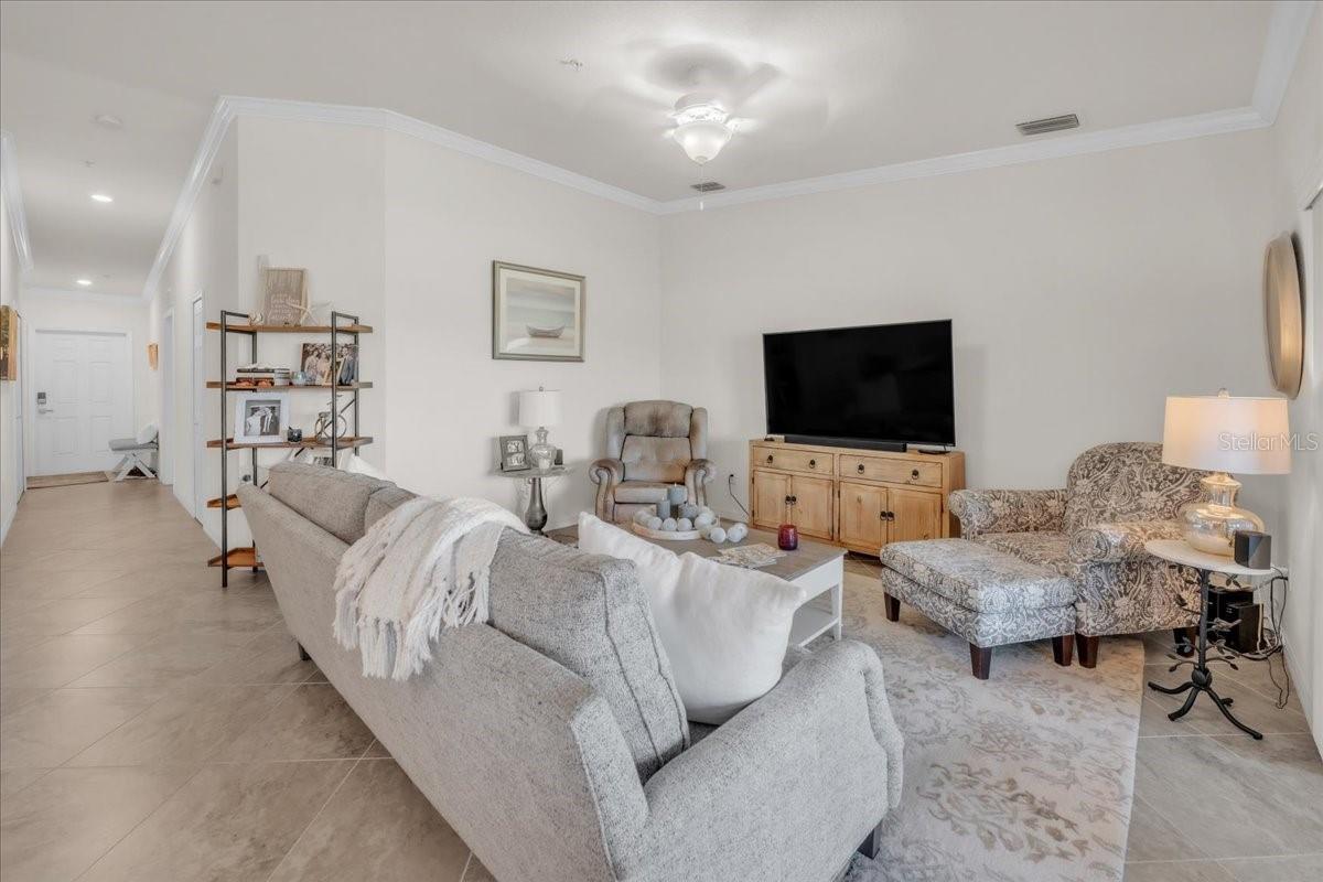 5527 PALMER CIR #203, BRADENTON, FL, 34211