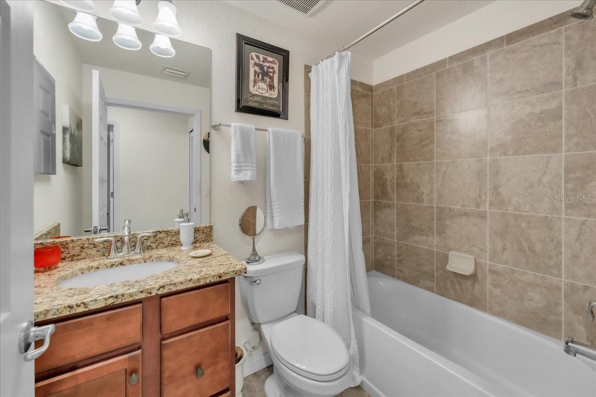 5527 PALMER CIR #203, BRADENTON, FL, 34211