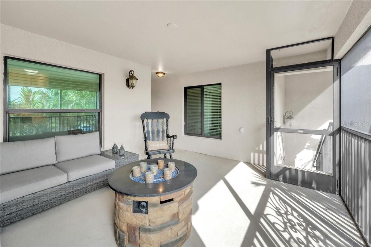 5527 PALMER CIR #203, BRADENTON, FL, 34211