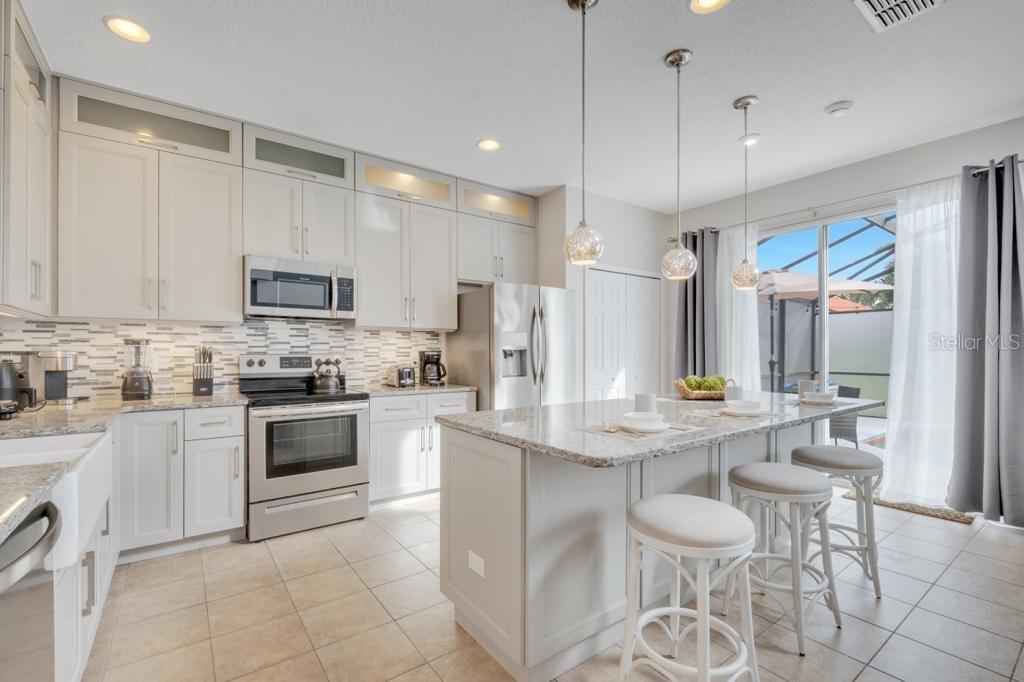 162 CORDOVA AVE, DAVENPORT, FL, 33897