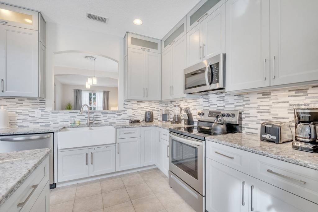 162 CORDOVA AVE, DAVENPORT, FL, 33897