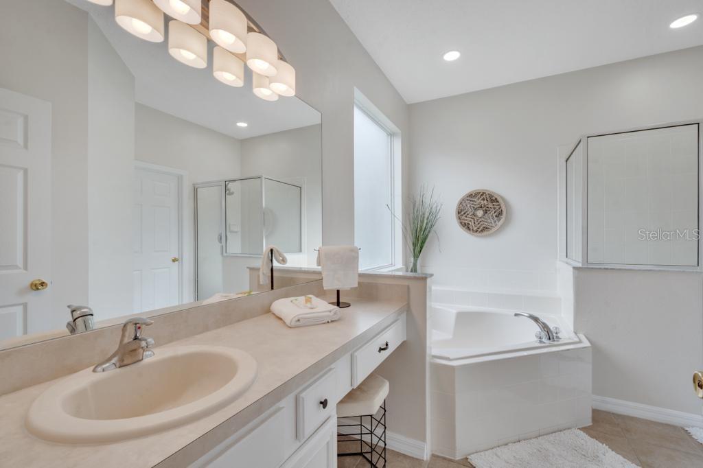 162 CORDOVA AVE, DAVENPORT, FL, 33897