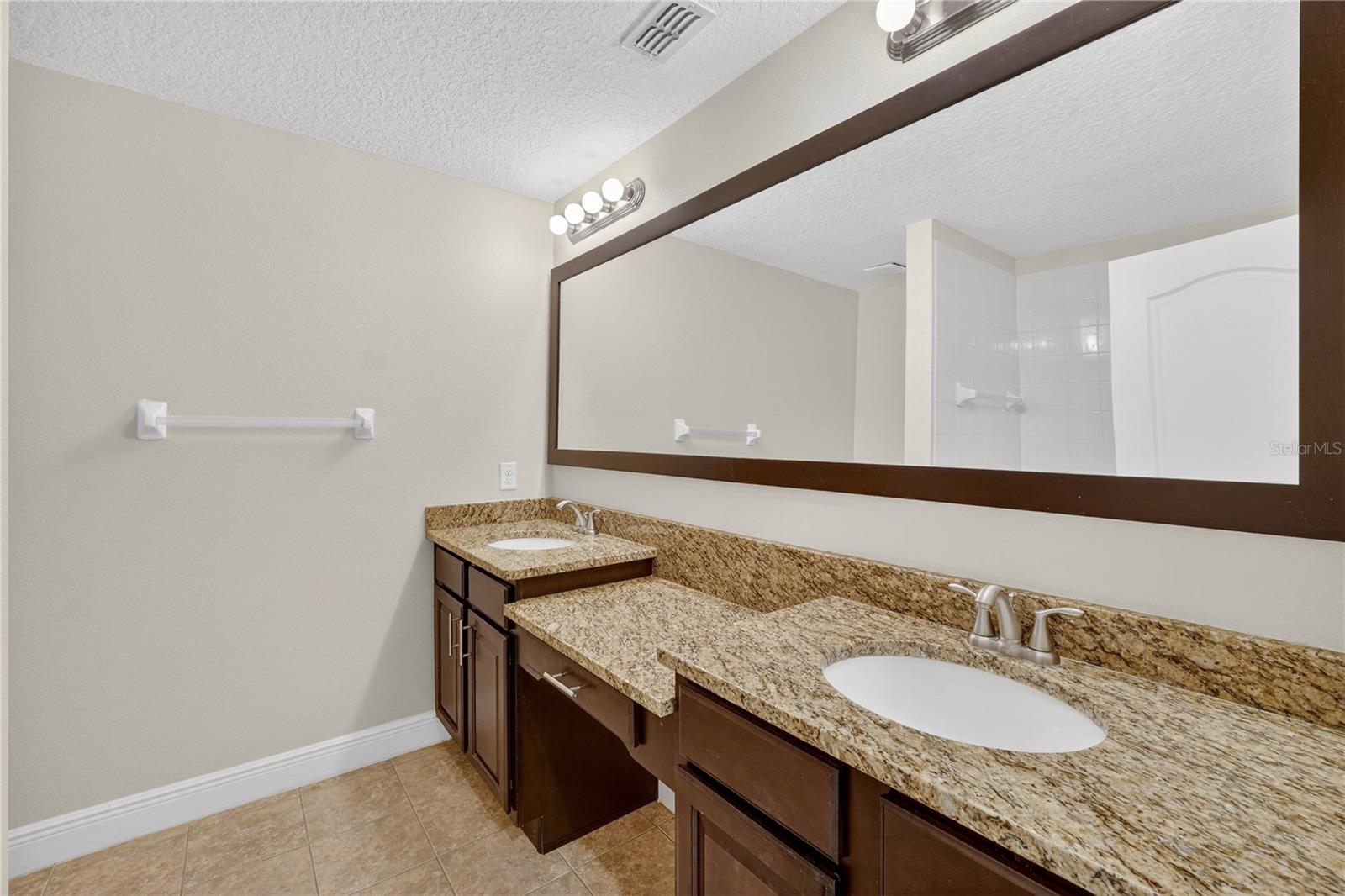 8087 BROOKSVILLE DR, DAVENPORT, FL, 33896