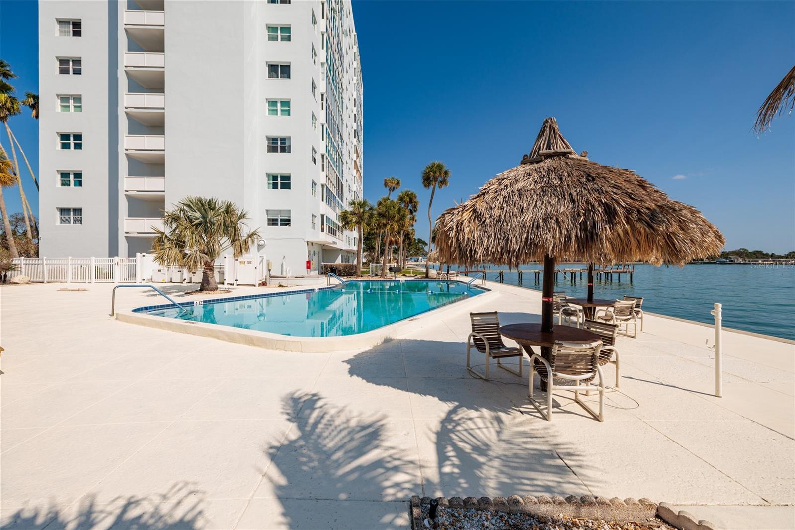 7200 SUNSHINE SKYWAY LN S #3D, ST PETERSBURG, FL, 33711