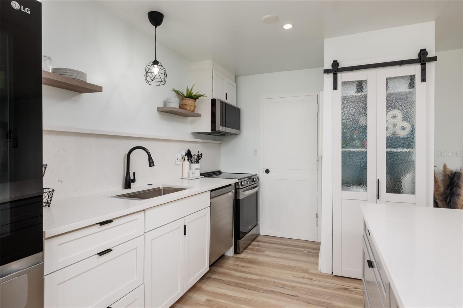 7200 SUNSHINE SKYWAY LN S #3D, ST PETERSBURG, FL, 33711