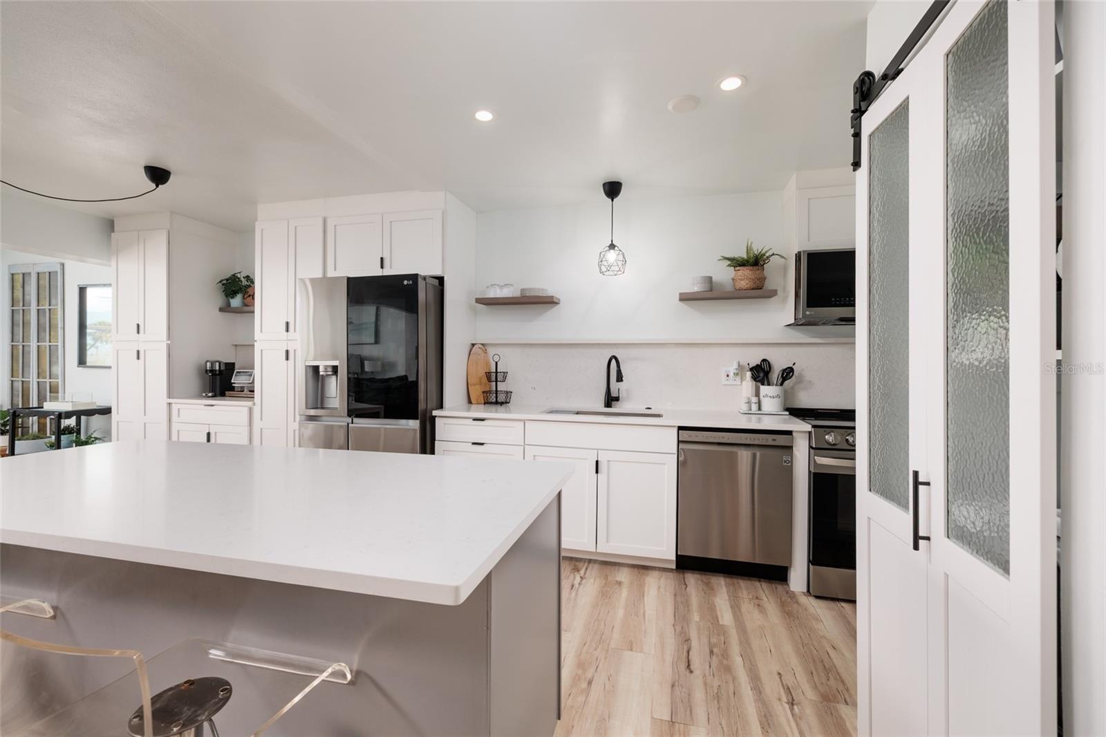 7200 SUNSHINE SKYWAY LN S #3D, ST PETERSBURG, FL, 33711