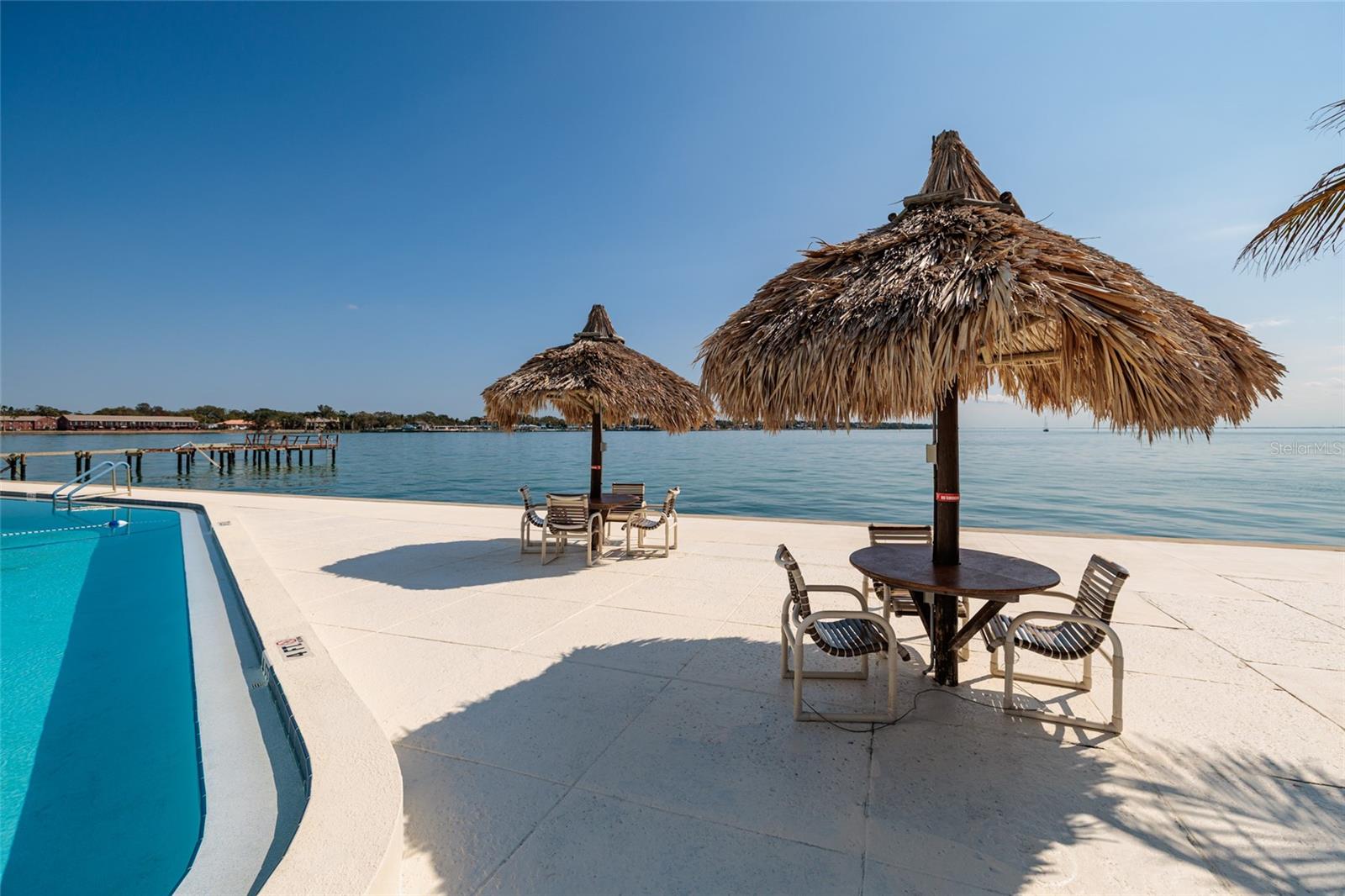 7200 SUNSHINE SKYWAY LN S #3D, ST PETERSBURG, FL, 33711