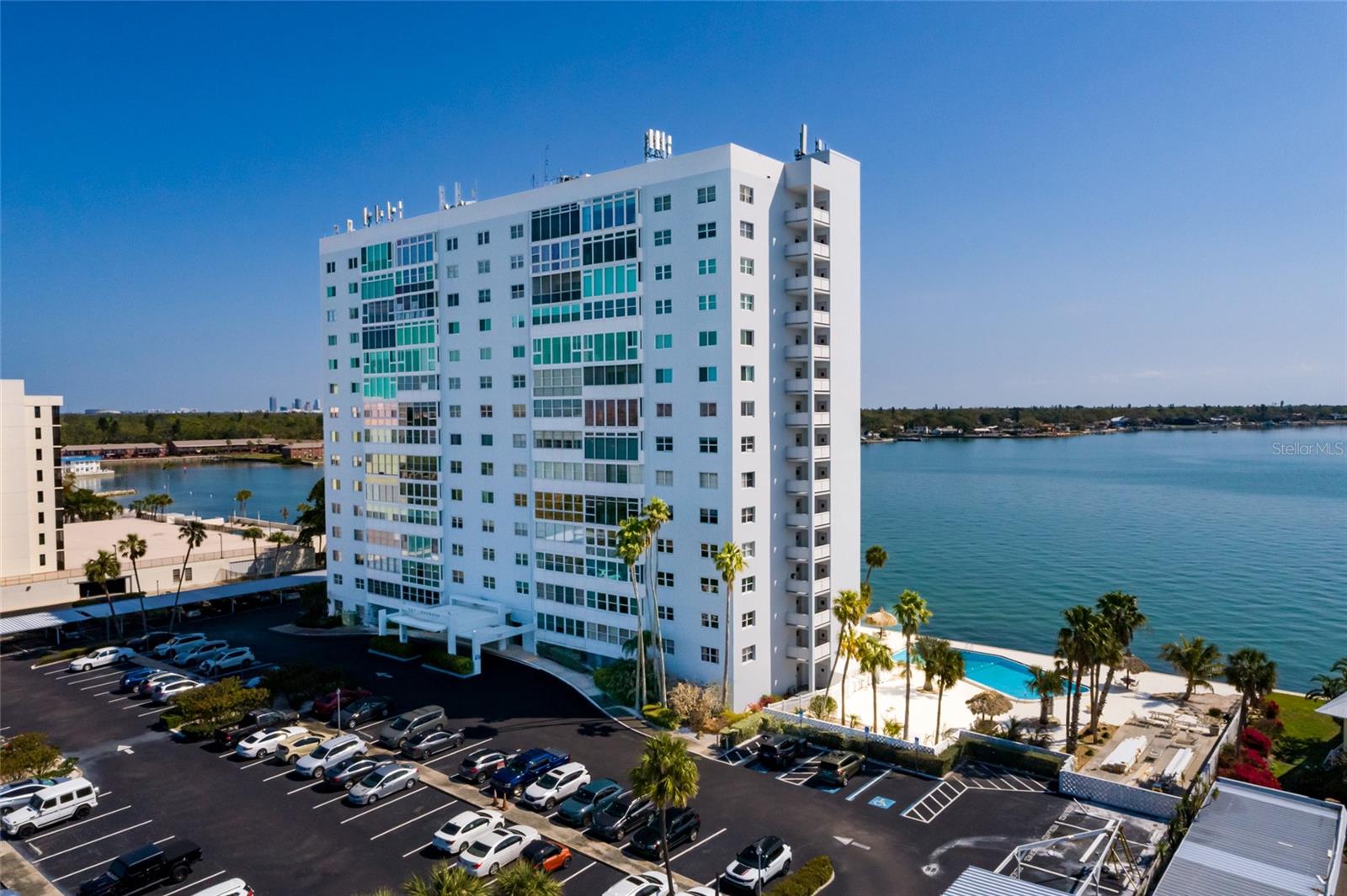 7200 SUNSHINE SKYWAY LN S #3D, ST PETERSBURG, FL, 33711