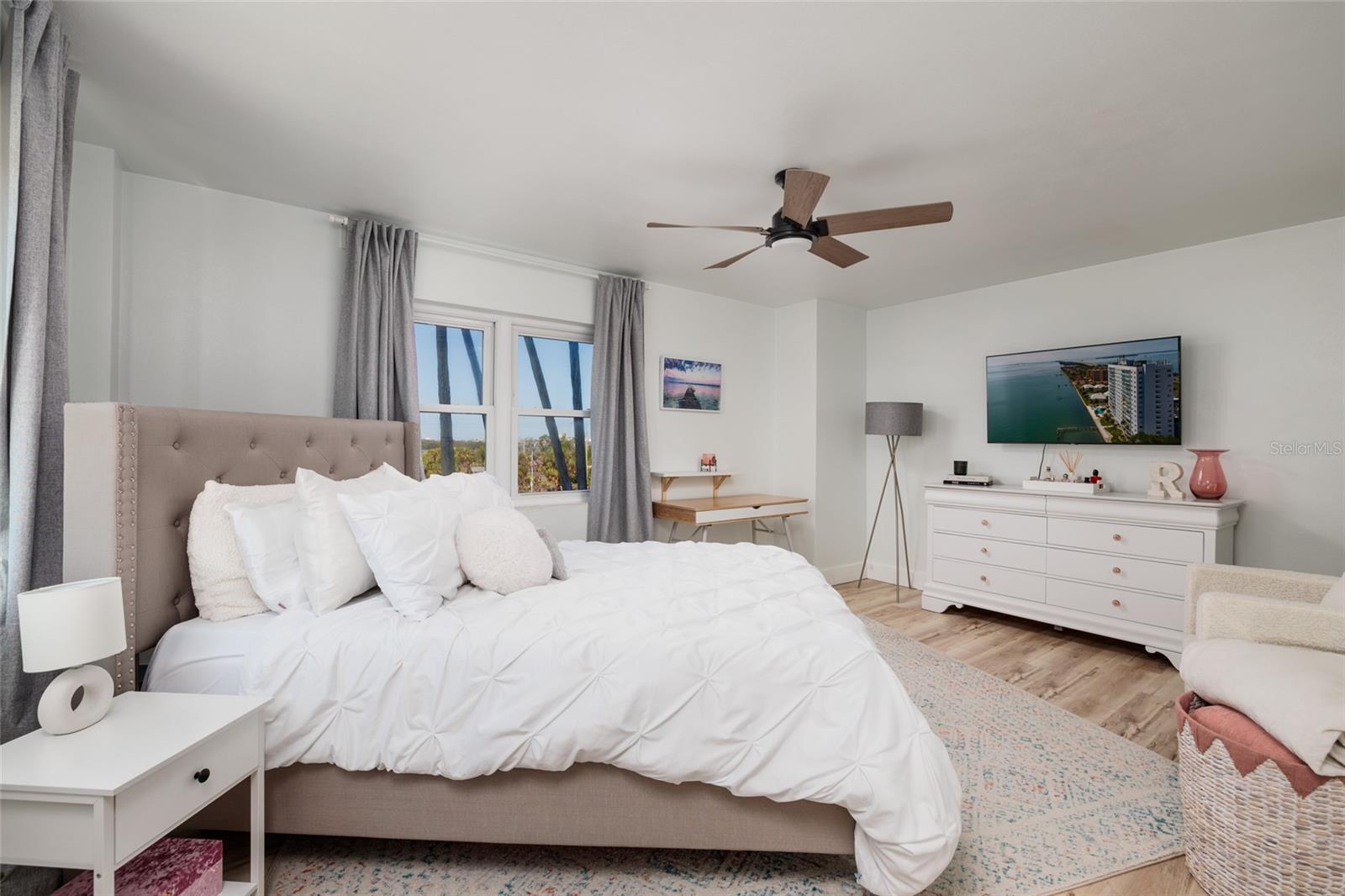 7200 SUNSHINE SKYWAY LN S #3D, ST PETERSBURG, FL, 33711