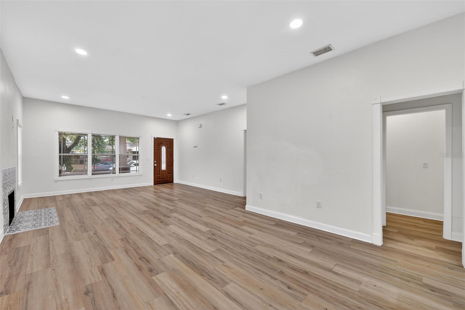 1311 E CARACAS ST, TAMPA, FL, 33603