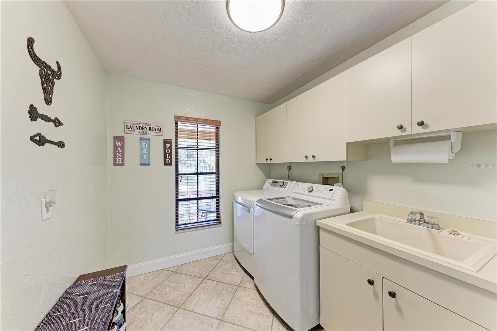 850 PALM VIEW WAY, SARASOTA, FL, 34240