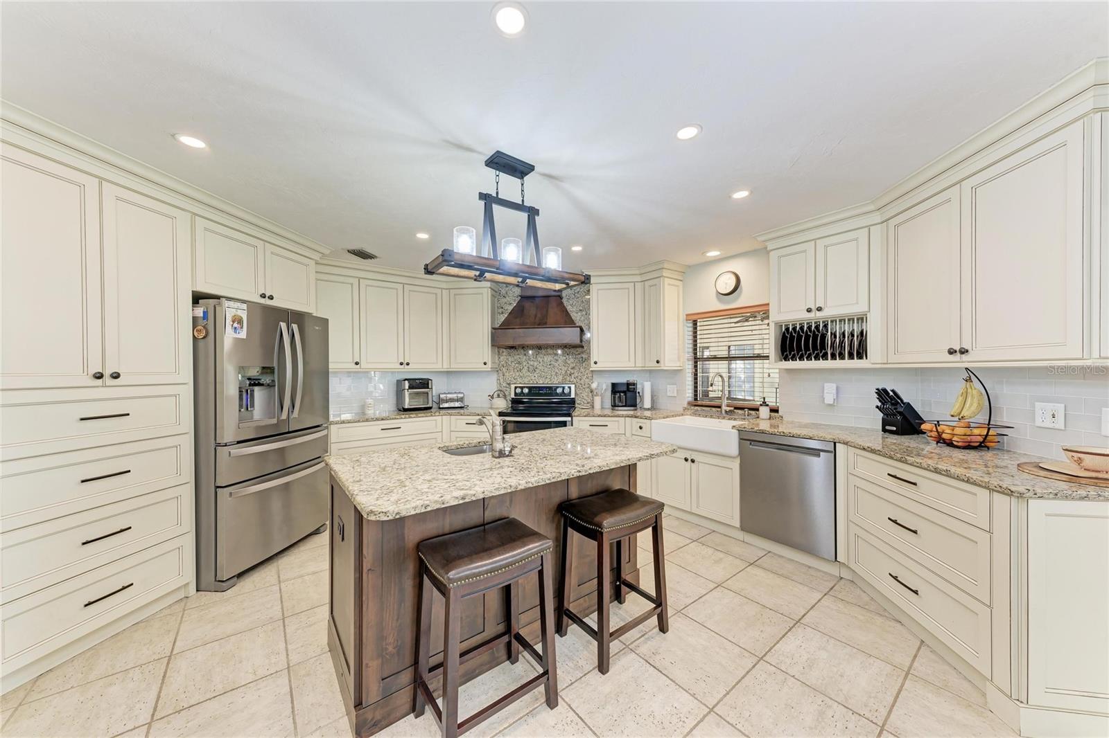 850 PALM VIEW WAY, SARASOTA, FL, 34240