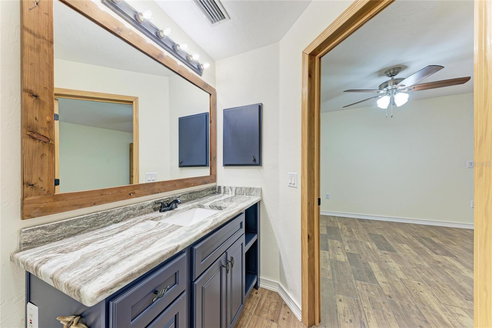 850 PALM VIEW WAY, SARASOTA, FL, 34240