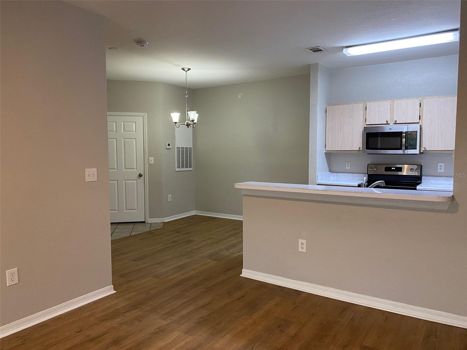 5447 VINELAND RD #1303, ORLANDO, FL, 32811