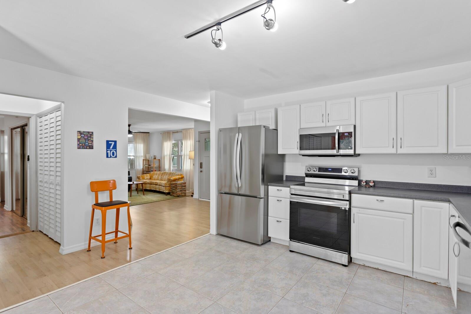 710 34TH AVE S, ST PETERSBURG, FL, 33705