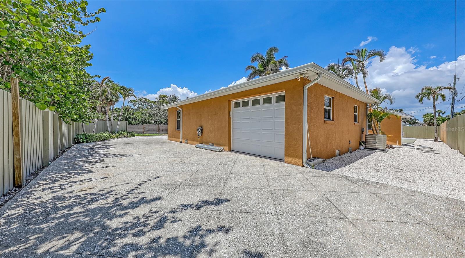 1203 LYRIC LN, SARASOTA, FL, 34242