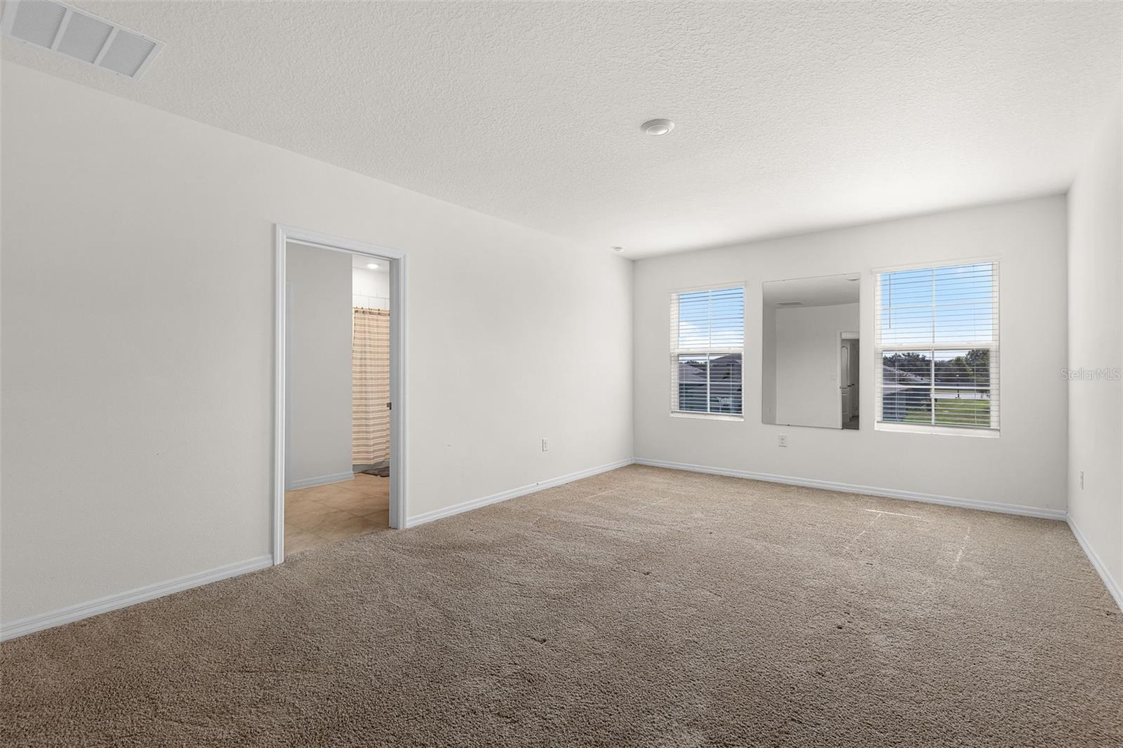 2024 GRIFFIN OAKS WAY, TAVARES, FL, 32778