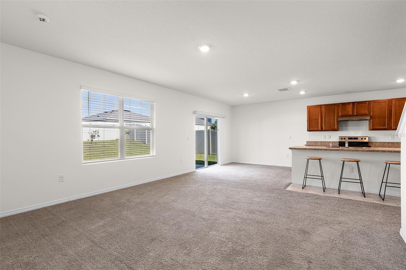 2024 GRIFFIN OAKS WAY, TAVARES, FL, 32778