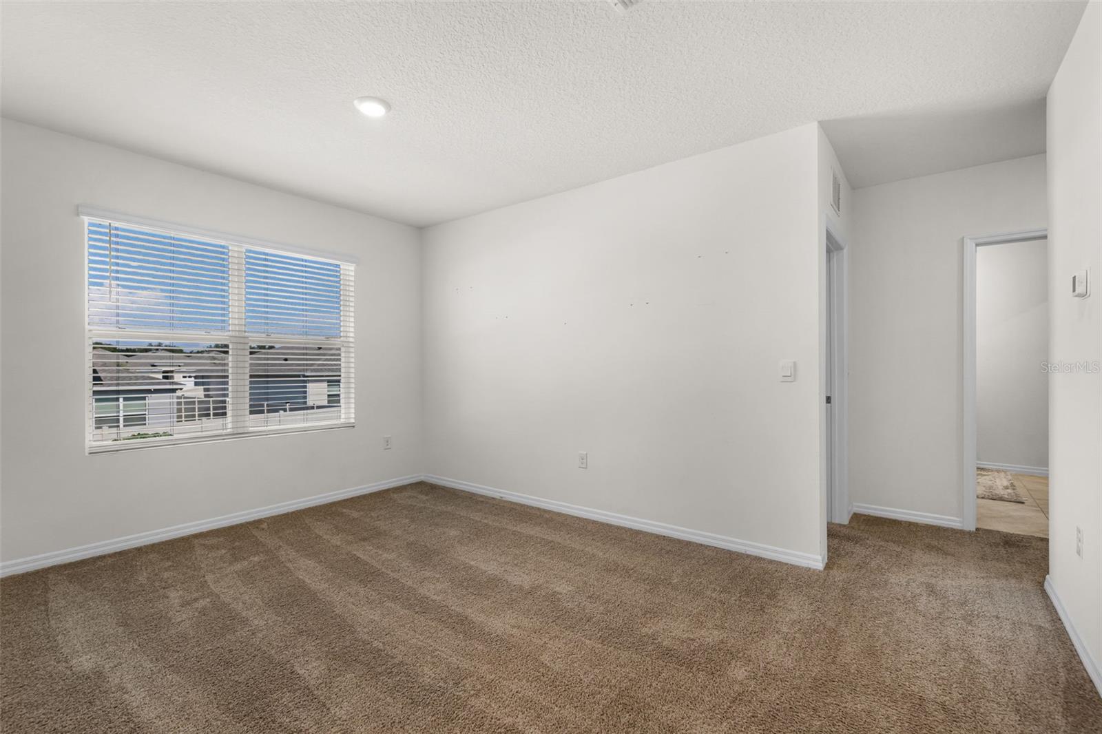 2024 GRIFFIN OAKS WAY, TAVARES, FL, 32778