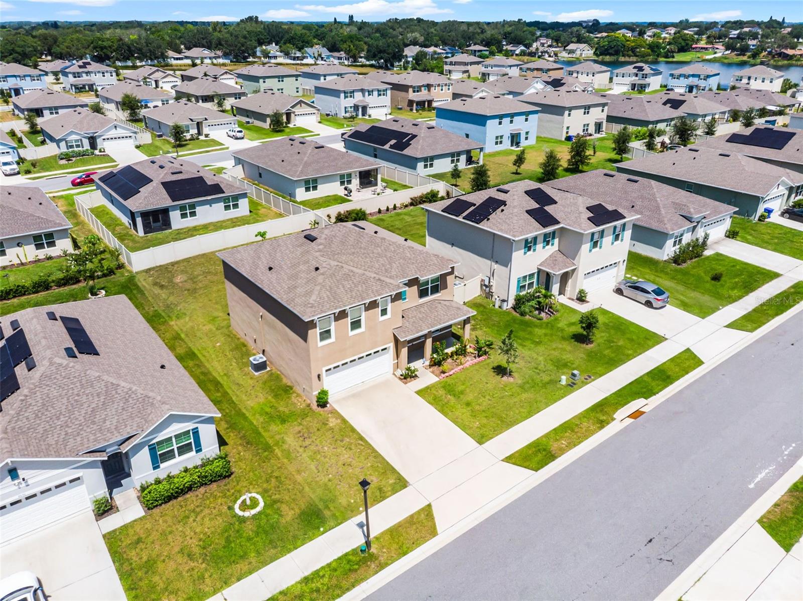 2024 GRIFFIN OAKS WAY, TAVARES, FL, 32778