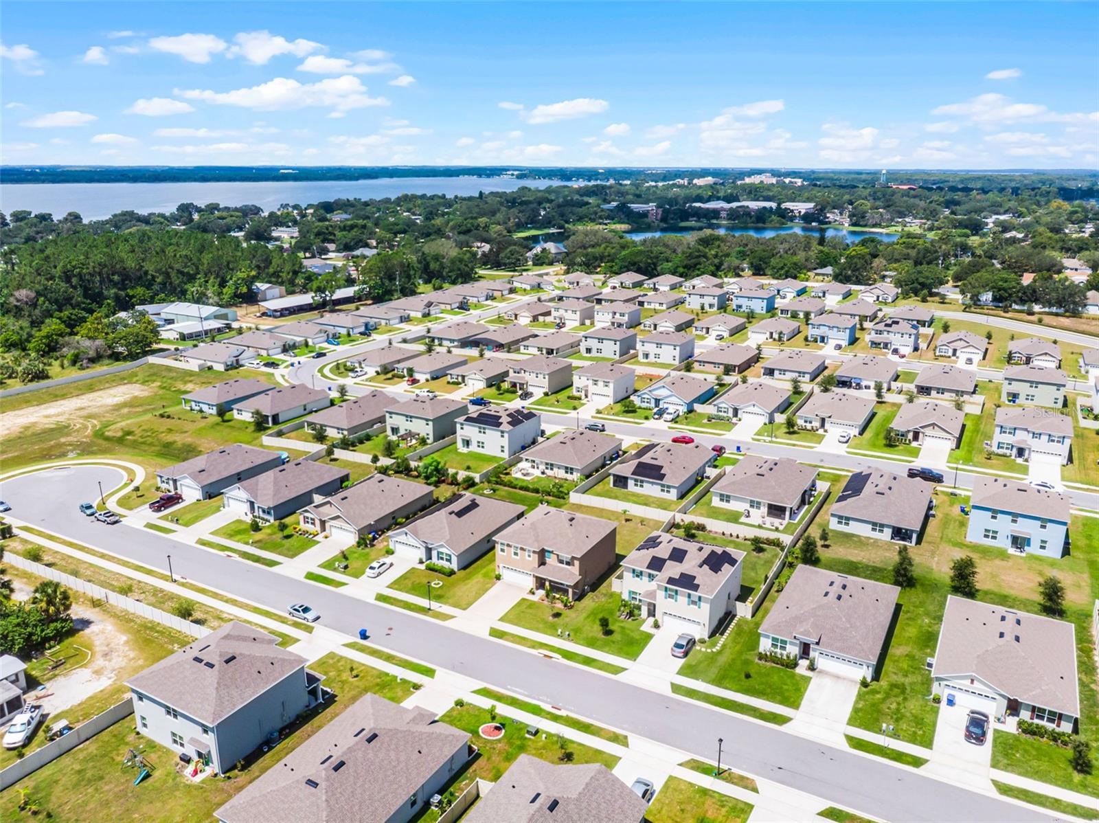 2024 GRIFFIN OAKS WAY, TAVARES, FL, 32778