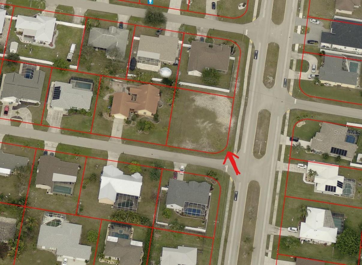 627 SE 22ND TER, CAPE CORAL, FL, 33990