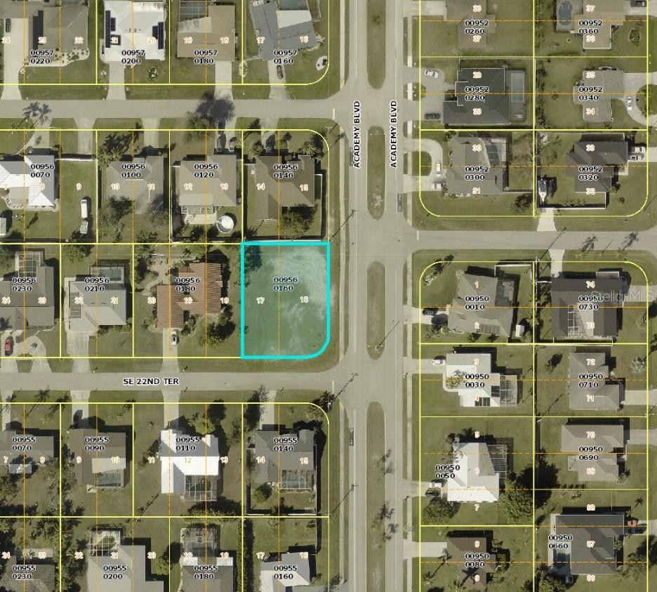 627 SE 22ND TER, CAPE CORAL, FL, 33990