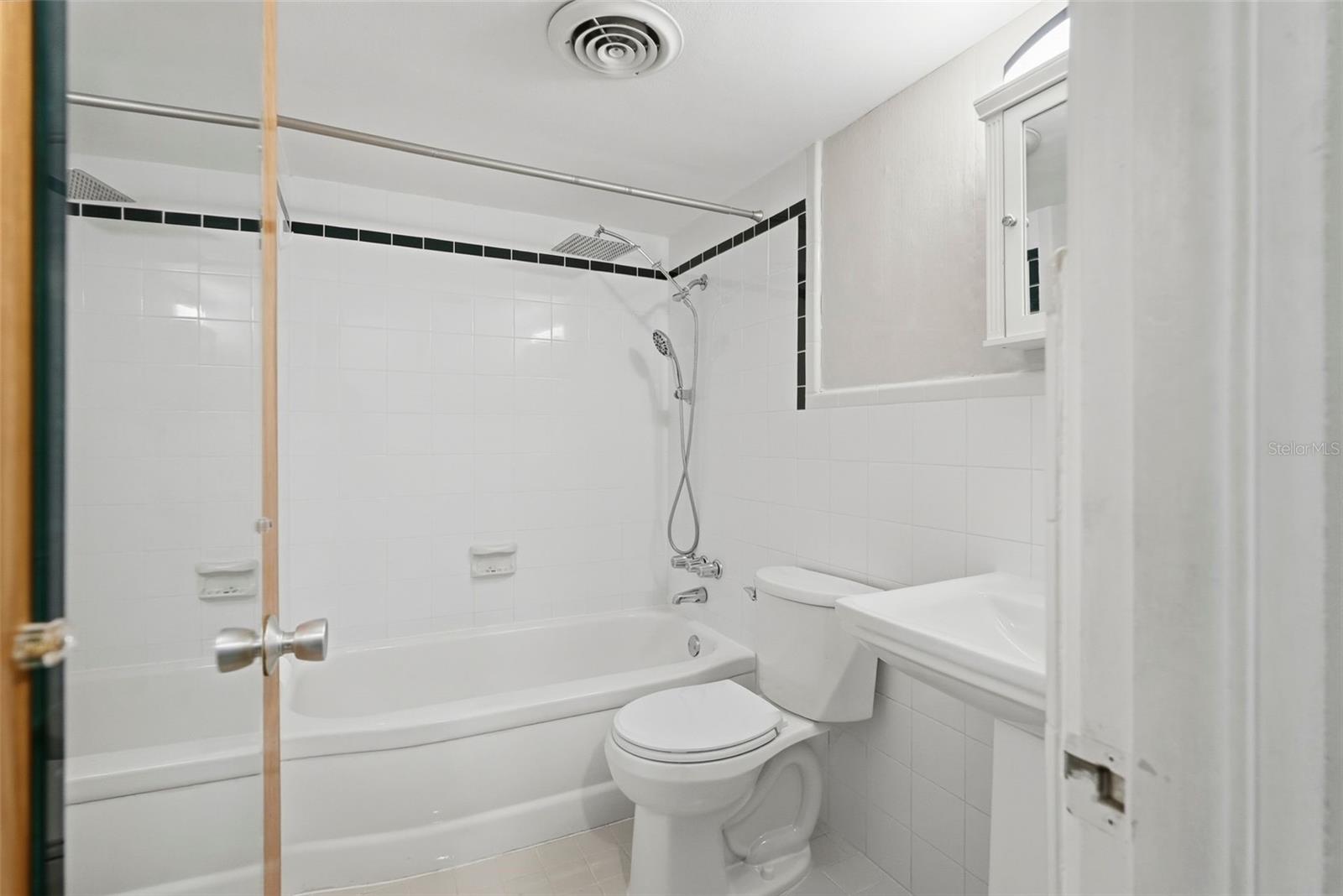 5664 40TH TER N #430, KENNETH CITY, FL, 33709