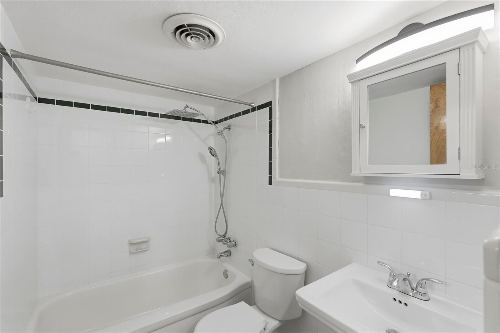 5664 40TH TER N #430, KENNETH CITY, FL, 33709