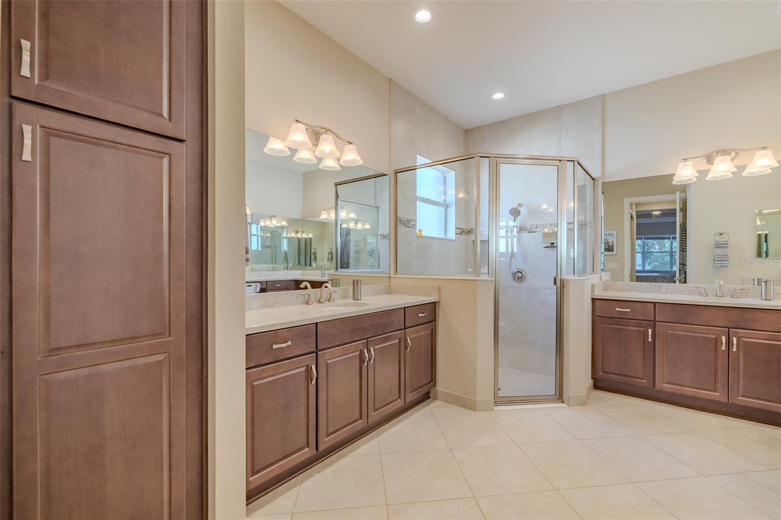 4912 GRAND BANKS DR, WIMAUMA, FL, 33598