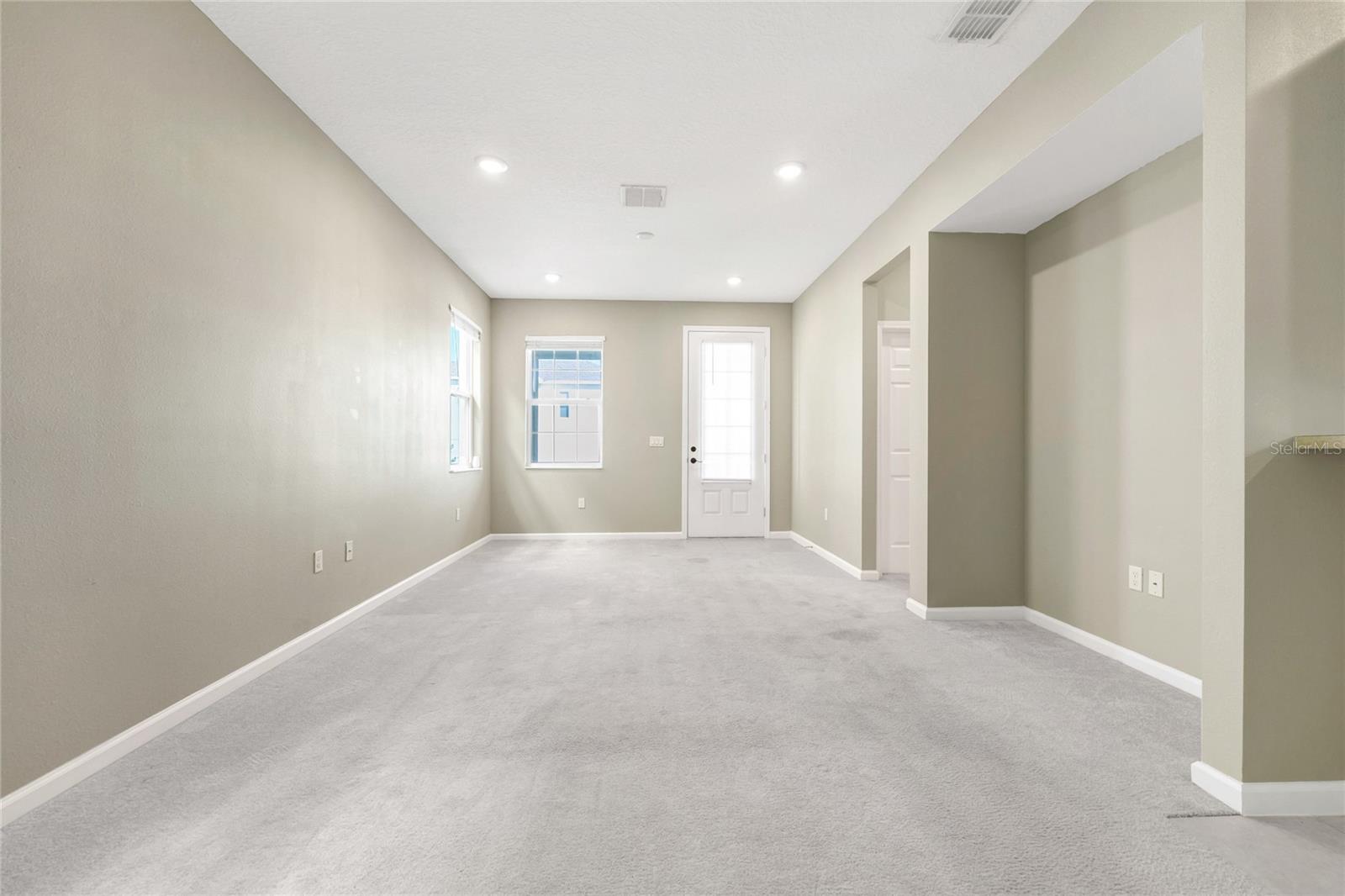 258 BELLA PRESTWICK BLVD, DAVENPORT, FL, 33837