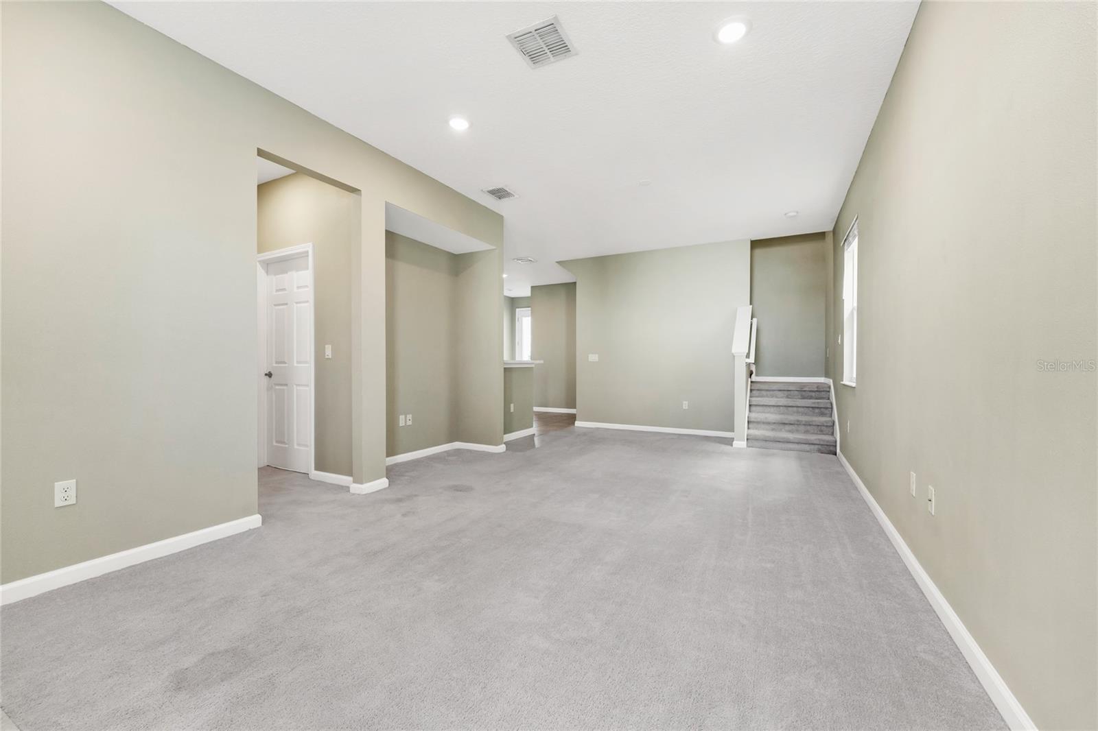 258 BELLA PRESTWICK BLVD, DAVENPORT, FL, 33837